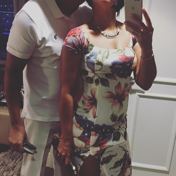 Off White Floral Print Off Shoulder Slit - Picture 2 of 2